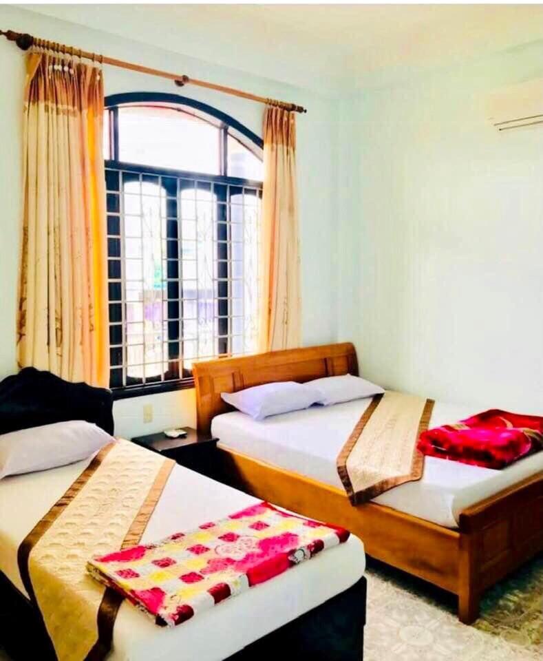 Nhat Le Hotel Hue Buitenkant foto