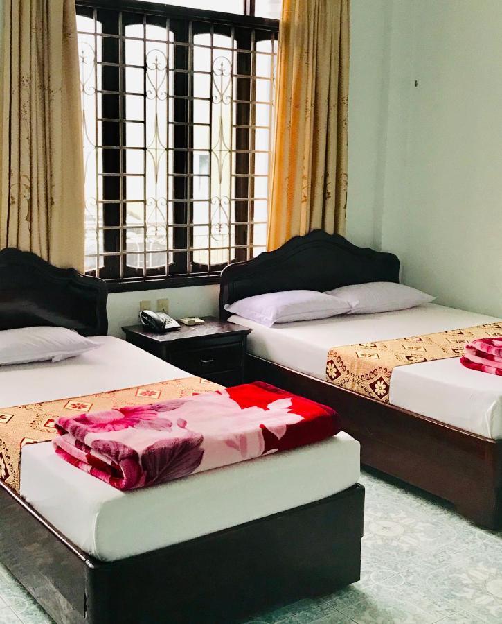 Nhat Le Hotel Hue Buitenkant foto